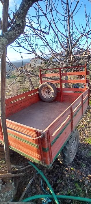 Reboque para motocultivador/trator