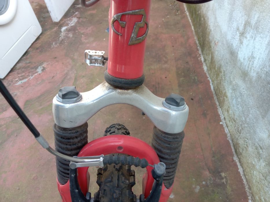Trek 6500 18" com roda 26x2.00
