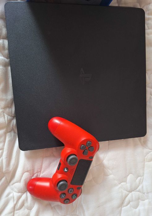PlayStation 4 slim