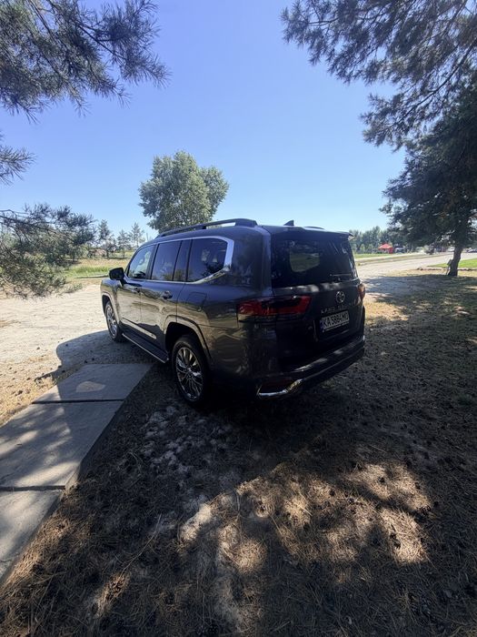 Toyota Land Cruiser 2023 VIN JTMAAABJ004049186 фото оголошення 2 з 8