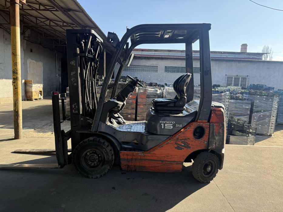 Погрузчик Toyota 1,5т дизель (вылет стрелы 4,5м)