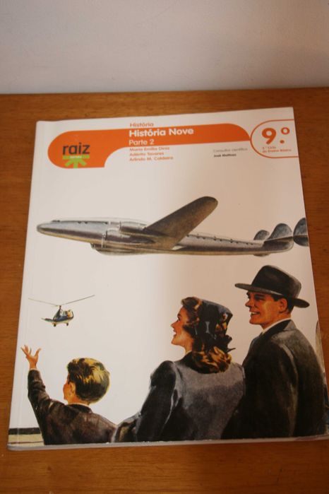 Manuais + Caderno de Atividades "História Nove" 9º ano
