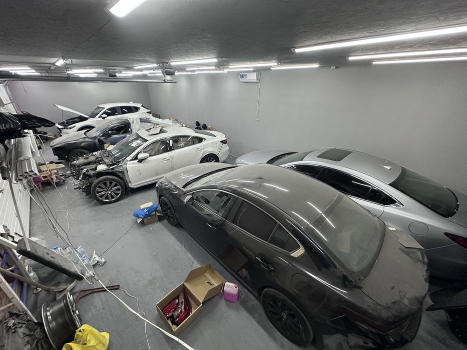 Продам гараж 120 кв плюс подвал 100кв СТО