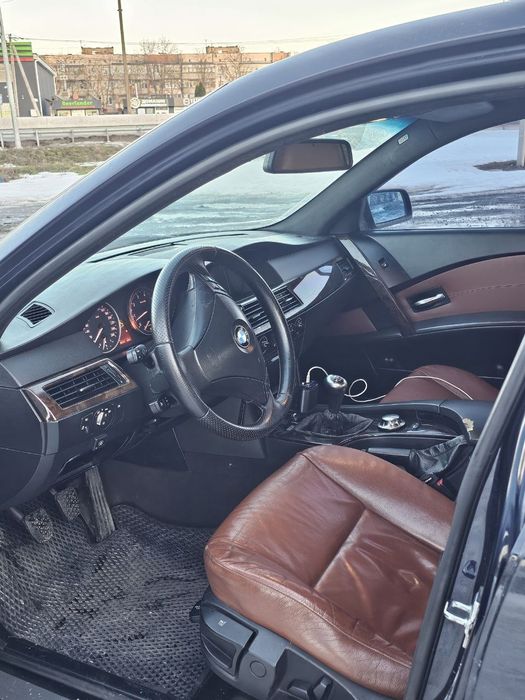 BMW E60 2.5 2003