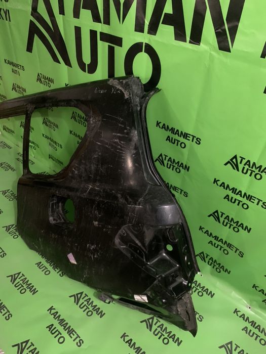 Левое крыло заднее Инфинити qx56-80 Nissan Armada Patrol кузов Y62