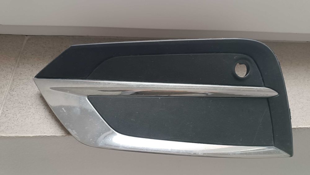 Решітка бампера ліва VOLVO XC60 17- 31449212