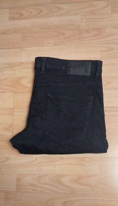 Класичні, прямі джинси Levi's. Оригінал