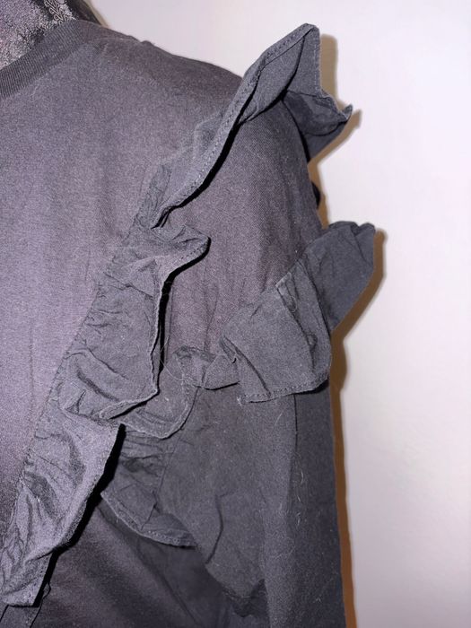 Bluzka Bershka z falbanami