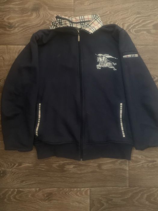 Кофта burberry.