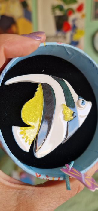 Broszka erstwilder ryba skalar bannerfish akrylowa