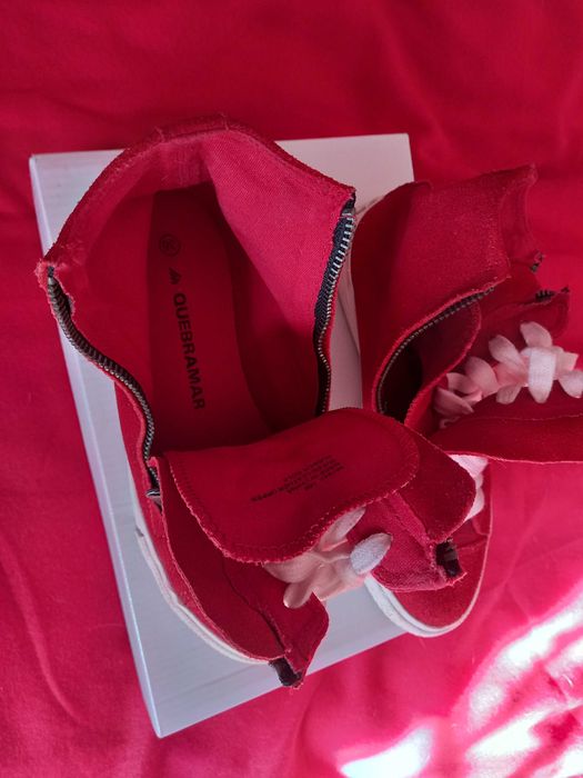 Sapatilhas de camurça,  vermelhas - 36 - Quebramar.