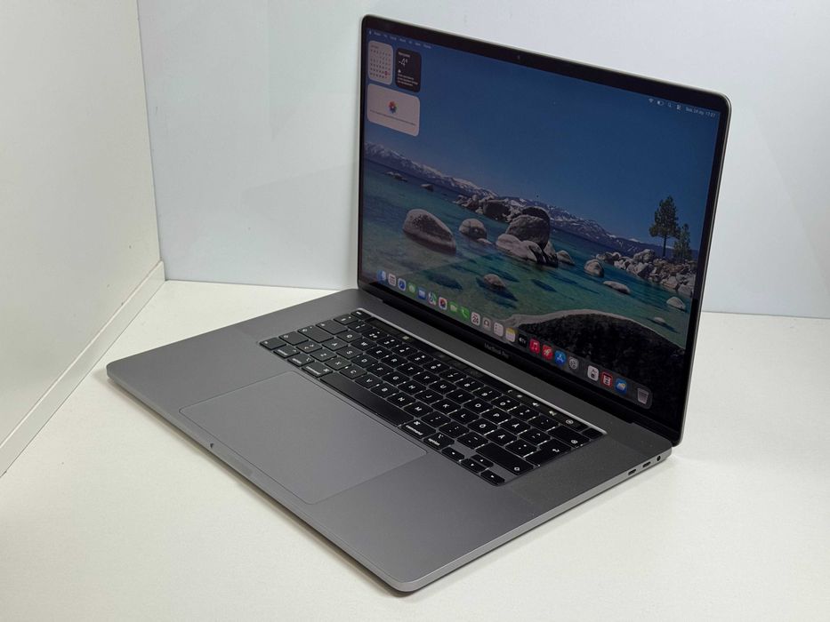 MacBook Pro 16 2019 Touchbar i7 16GB RAM 512GB SSD Super Stan