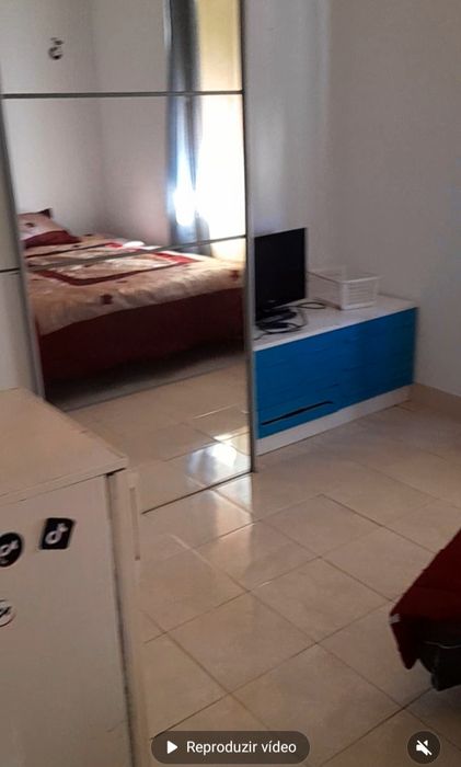 Aluga se  dois quarto um de casal e outro solteiro