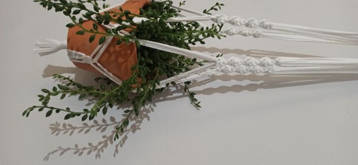 Suporte para vasos em Macramé