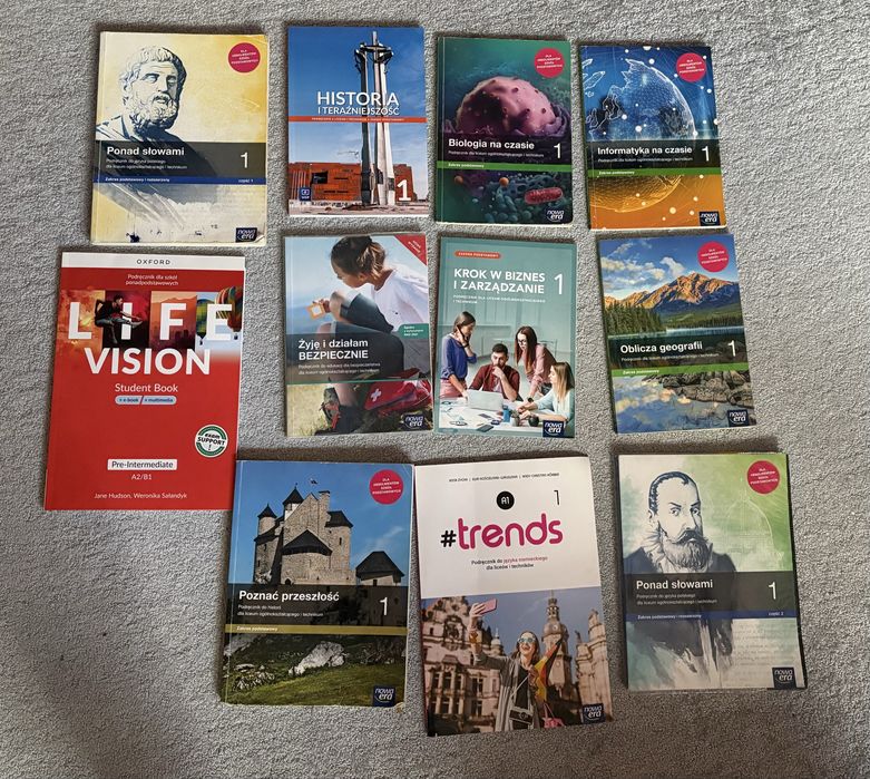 Zestaw podręczników dla klasy 1 liceum/technikum