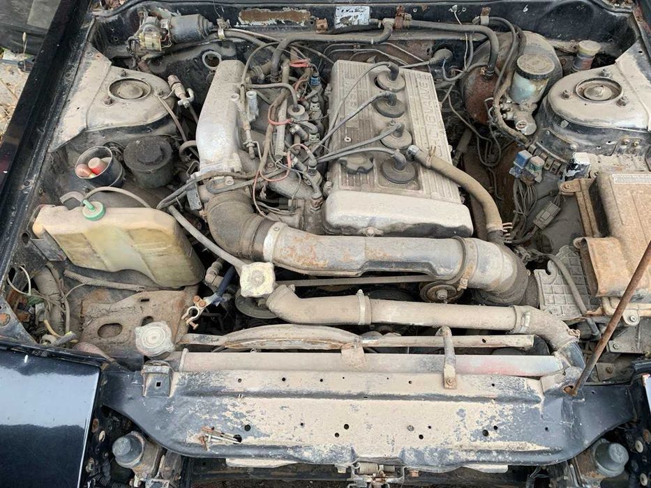 Nissan Silvia 1986рік 2.0 бензин двигун/коробка на запчастини