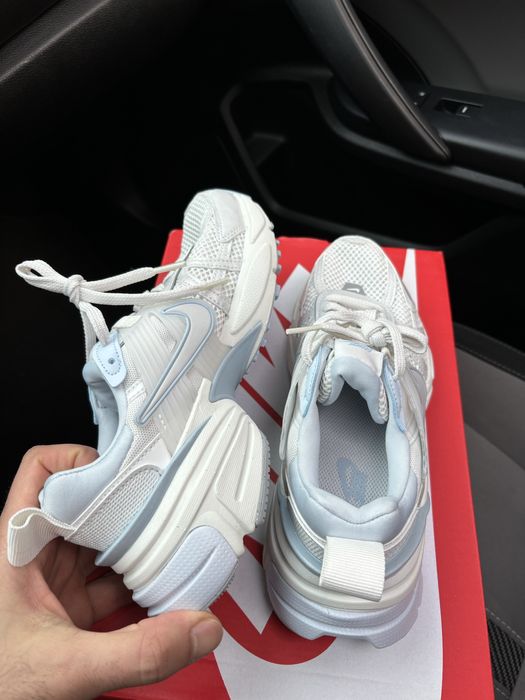 Женские Nike V2K Run Новые  Оригинал
