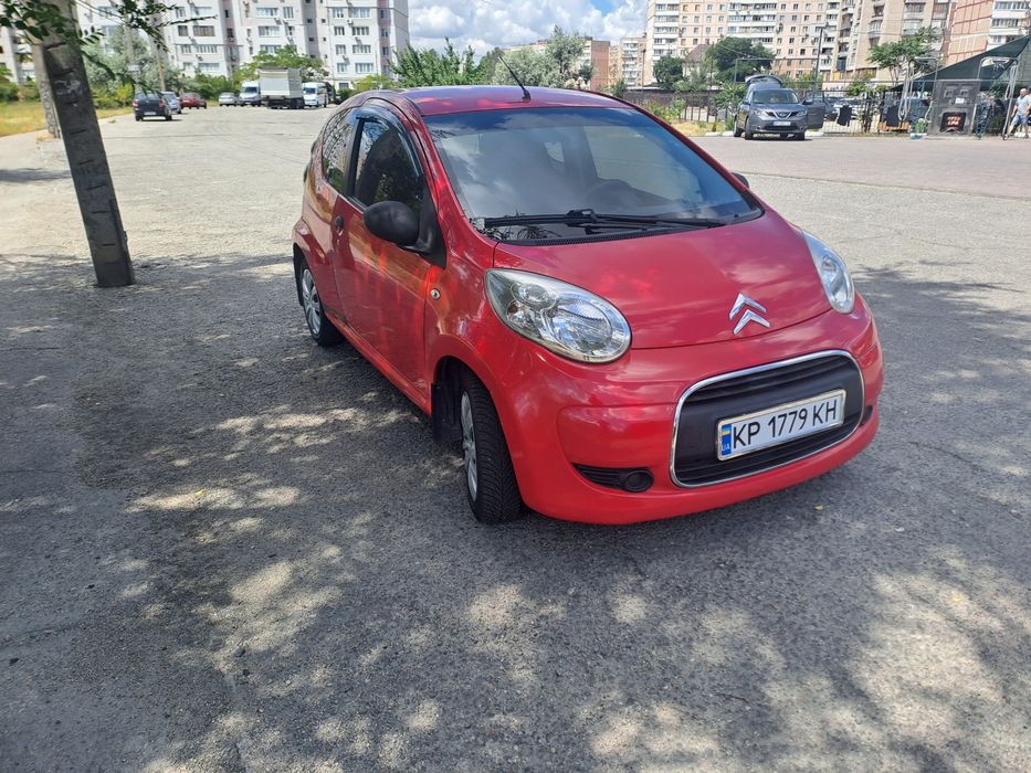 Продам Citroen C1