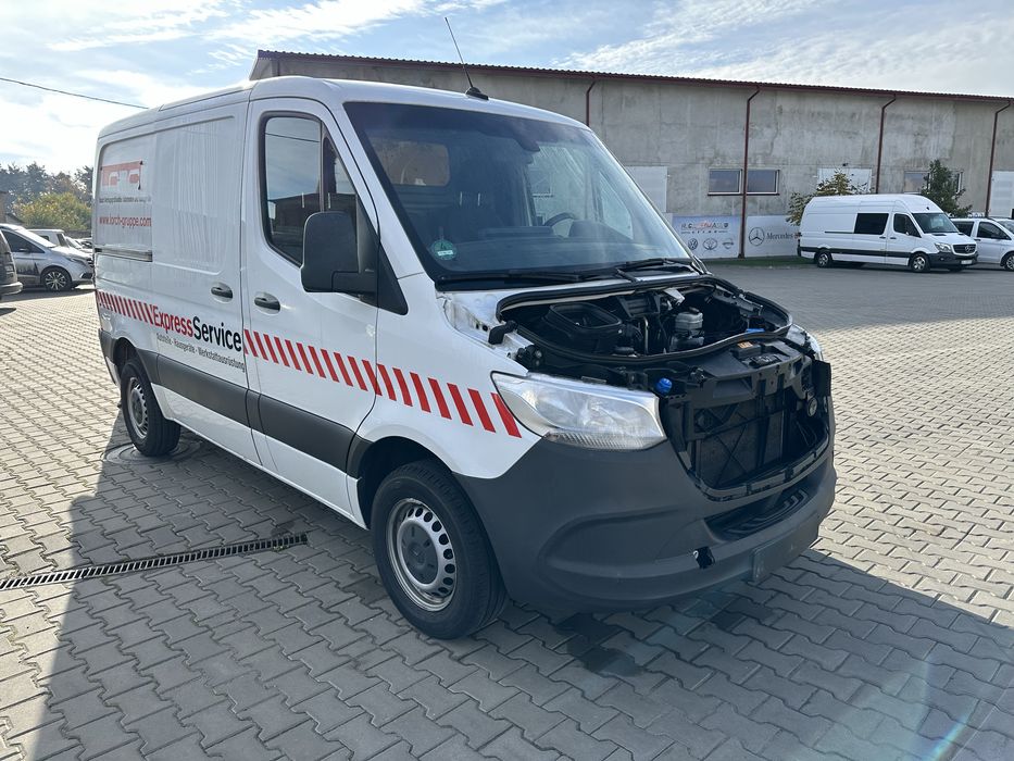 Авторазборка Mercedes Sprinter 907 910 капот крило фара бампер решітка