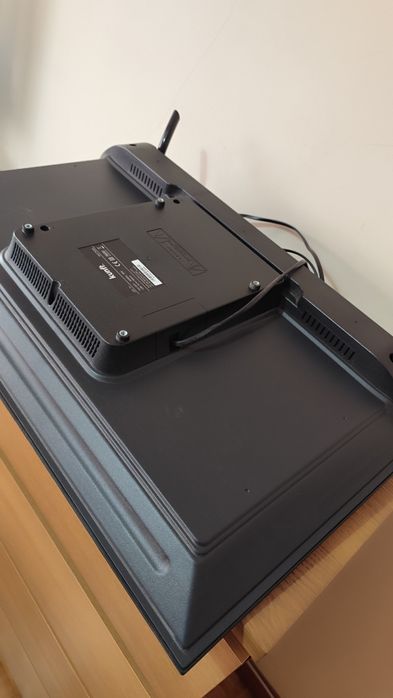 Smart TV de 32 polegadas Kunft - Bom Estado 
 – Bom estado