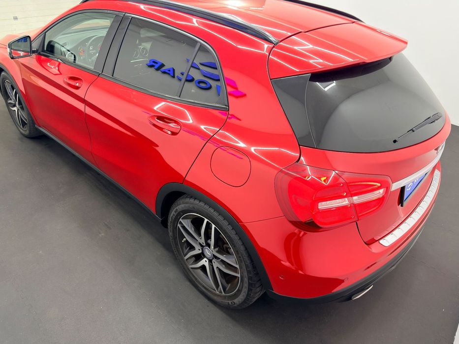 Mercedes-Benz GLA 180 d AMG Line