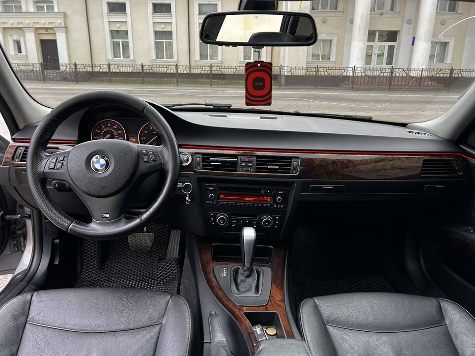 BMW 3 Series 2011 VIN WBAUU3C57BA542835 фото оголошення 12 з 14