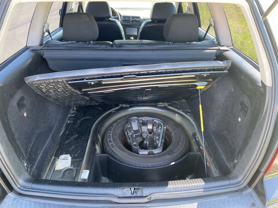 VW Golf 4 1,6 ТОРГ