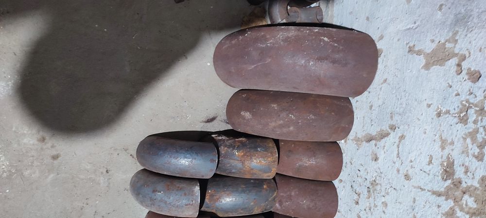 Продам недорого отводы ракушки металлические