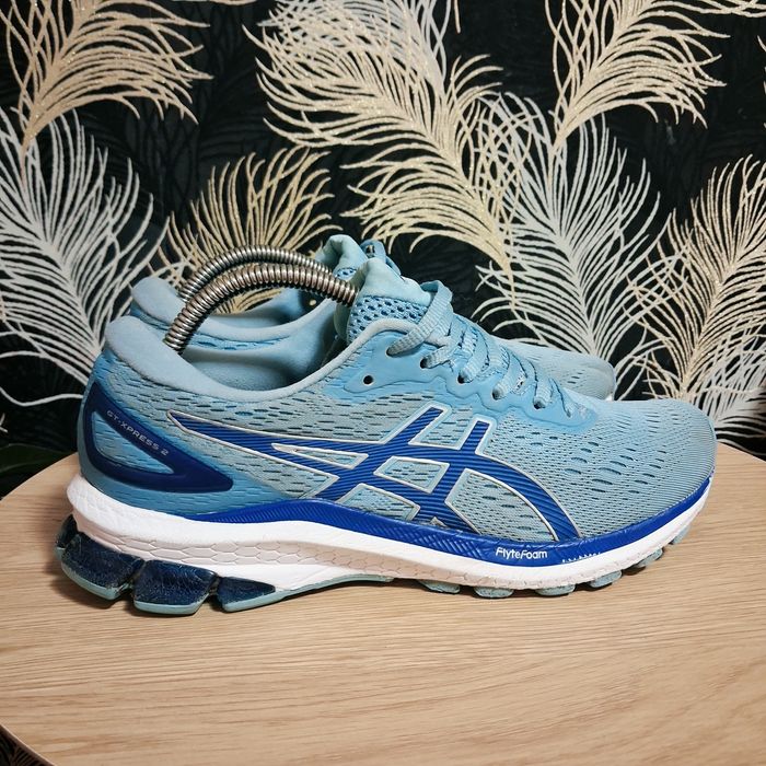 Кросівки кроссовки Asics розмір 37.5 устілка 25