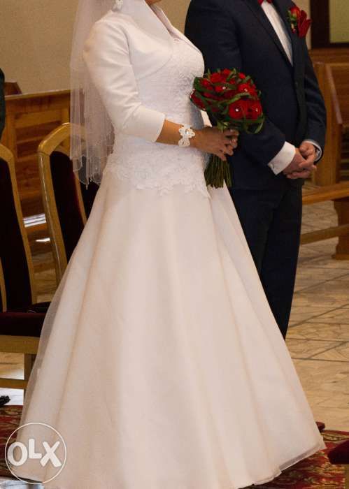 suknia ślubna z koronką