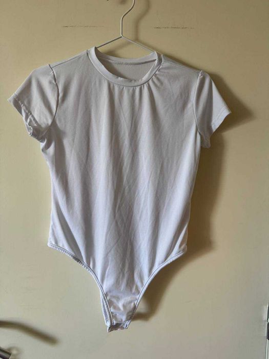 Body branco, tamanho M