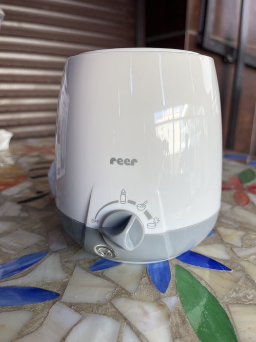 Aquecedor de biberões e papas Reer Simply Hot, usado como novo.