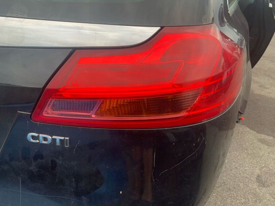 Opel Insignia A lampa prawy tył kombi EU