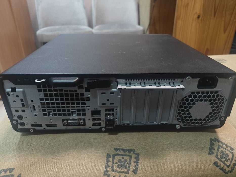 Desktop Computer HP I5-6600, 16GB Ram, 17 Inch Monitor