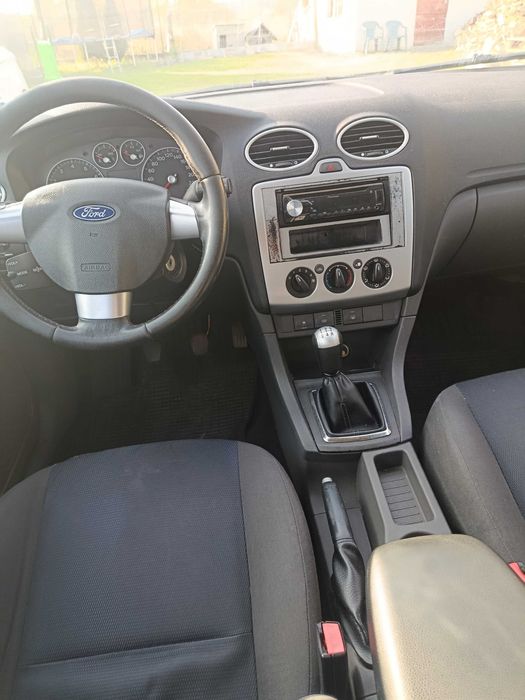 *** Ford Focus 2005 r ***