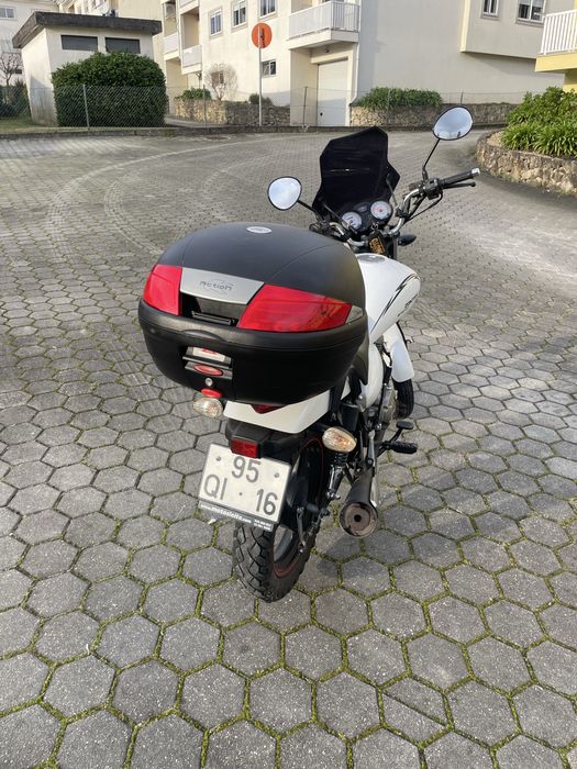 Mota 125 4T,  Zontes