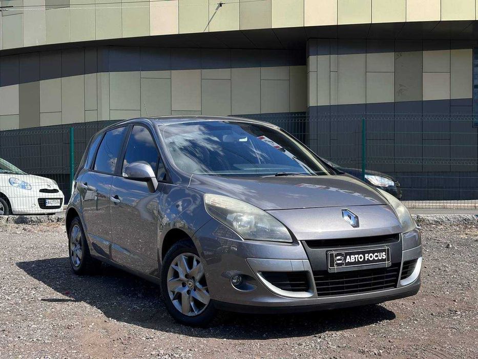 Renault Scenic 2011 року 1.6 Дизель МКПП Кредит/Лізинг/Обмін