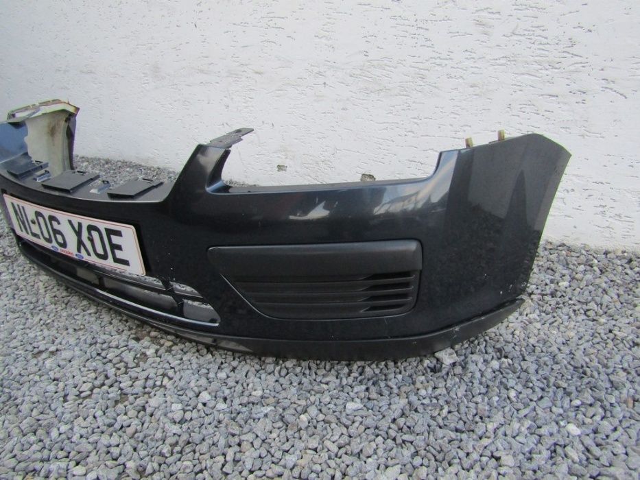 Ford Focus Mk2 II zderzak przód przedni