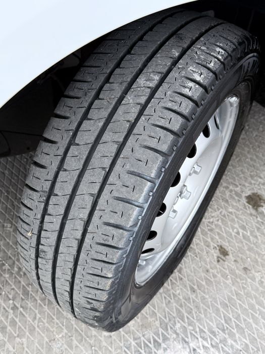 Продам Renault Trafic 2.0D 2011