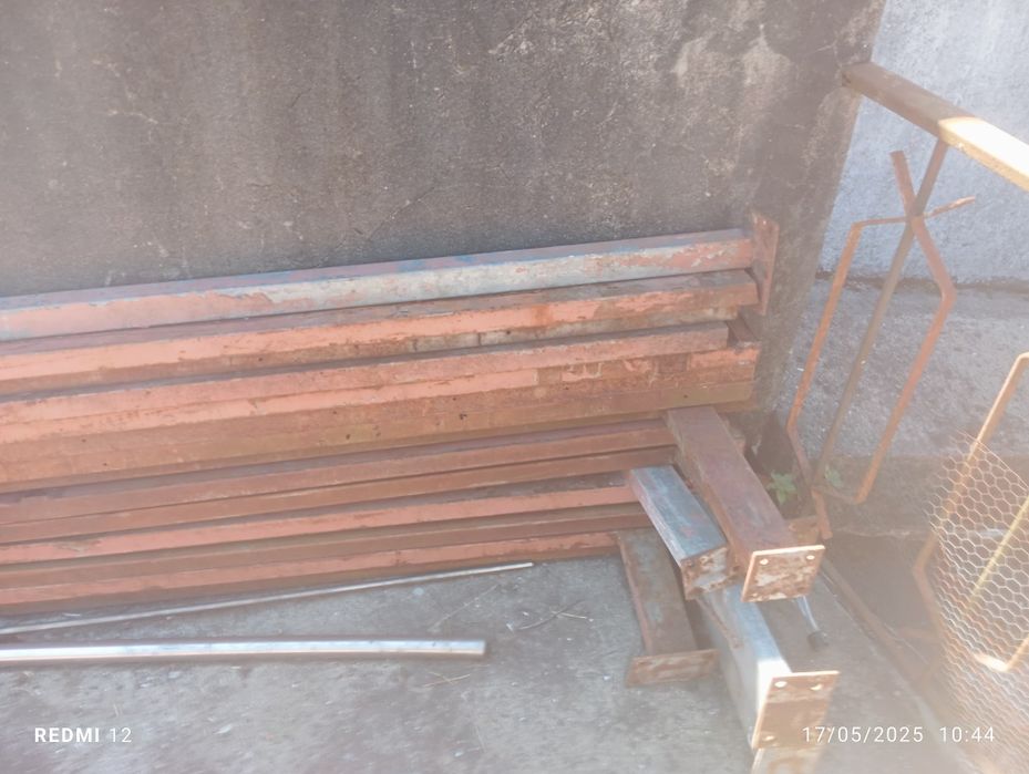 Cobertura/estrutura em chapa