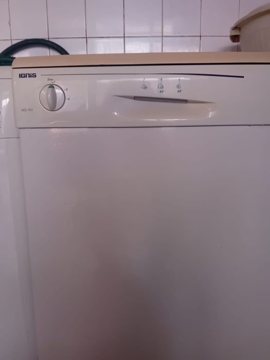 Máquina de Lavar Loiça Ignis ADL 931