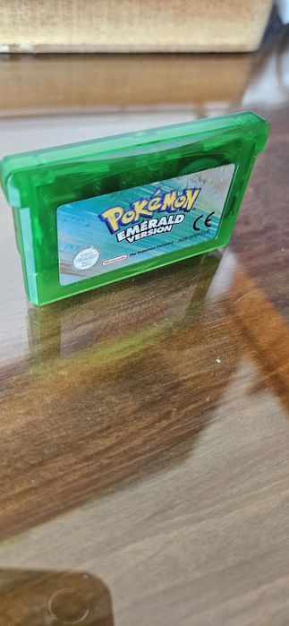 Pokemon emerald original