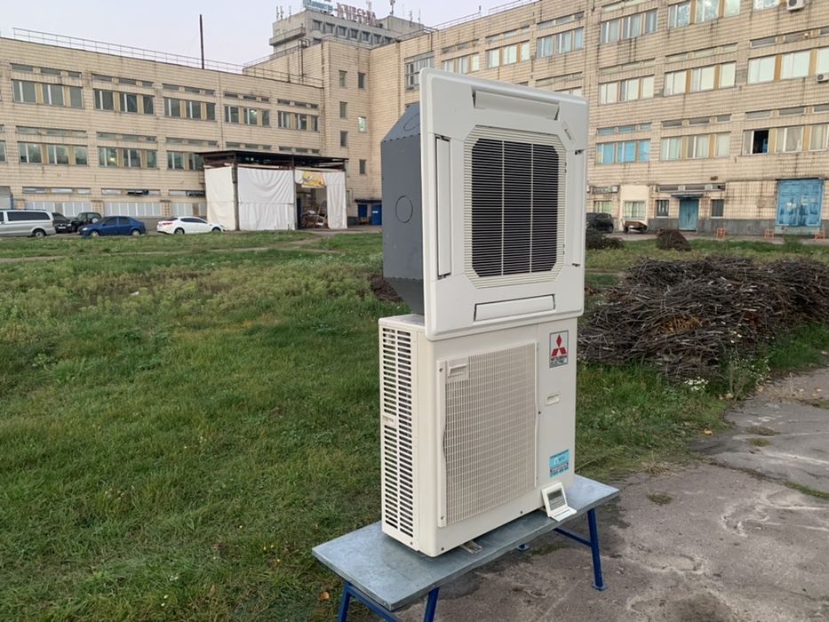 Инверторный кассетный кондиционер Mitsubishi Electric до 60 м2 монтаж