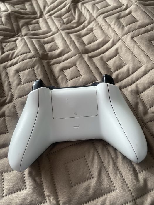 Xbox One S z padem 500 GB