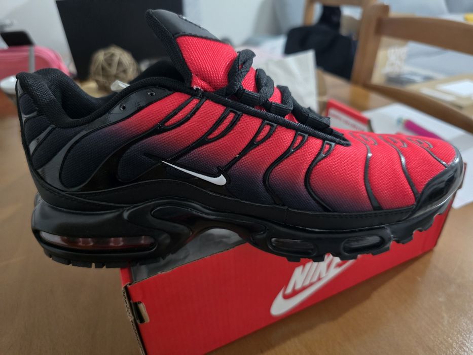 Tênis Nike Air Max Plus.