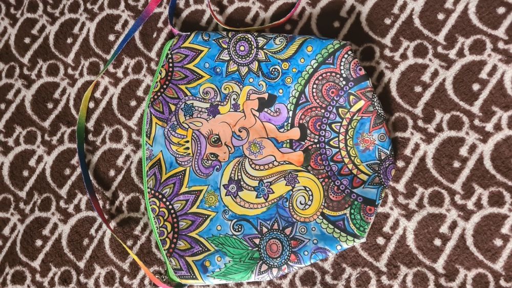 Сумочка розмальовка для дівчинки