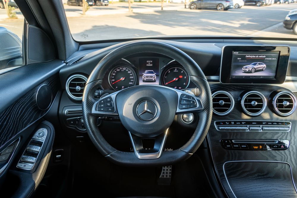 Mercedes-Benz GLC 220d COUPE AMG LINE