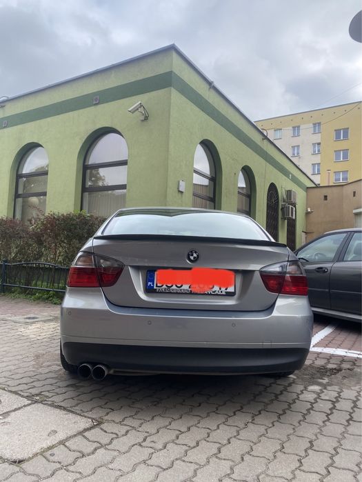 Bmw e90 320i 2005r