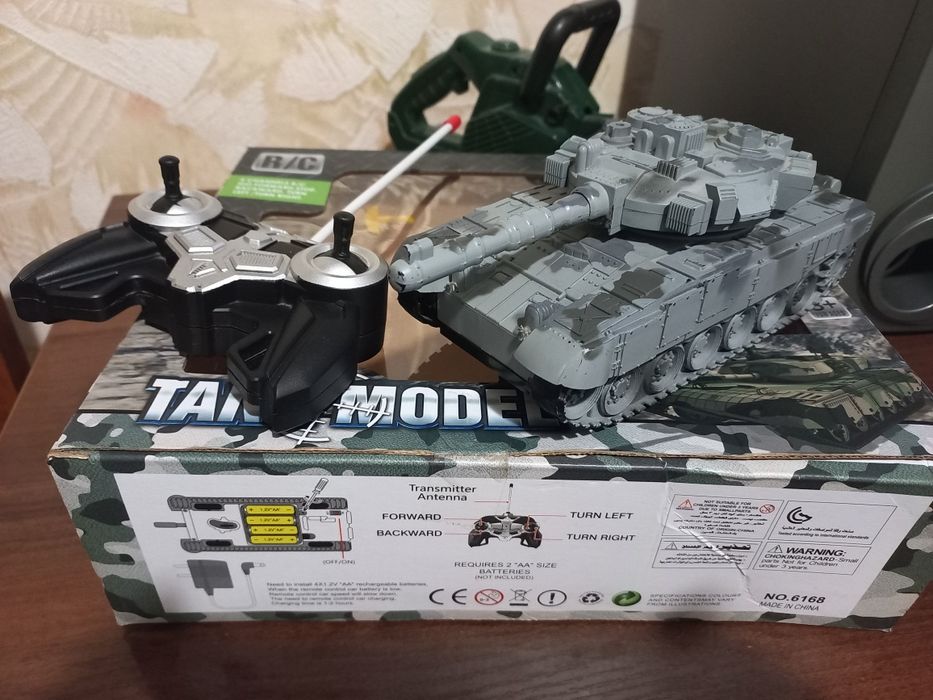 Танк на радіокеруванні