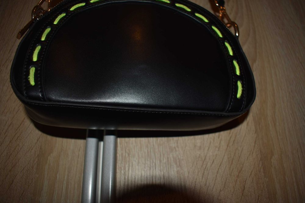 Topshop – czarna listonoszka